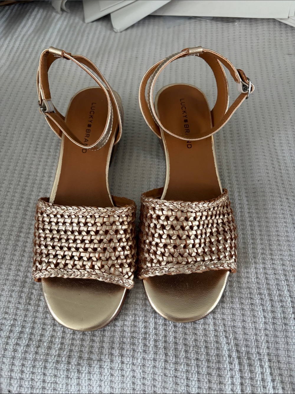 NWOT Lucky Brand Leather Metallic Gold Braided Strap Sandals